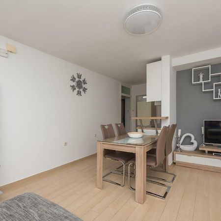 Apartmani Mona 마카르스카 외부 사진