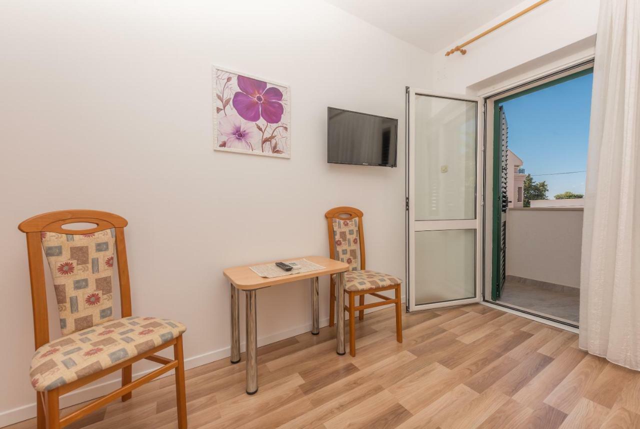 Apartmani Mona 마카르스카 외부 사진