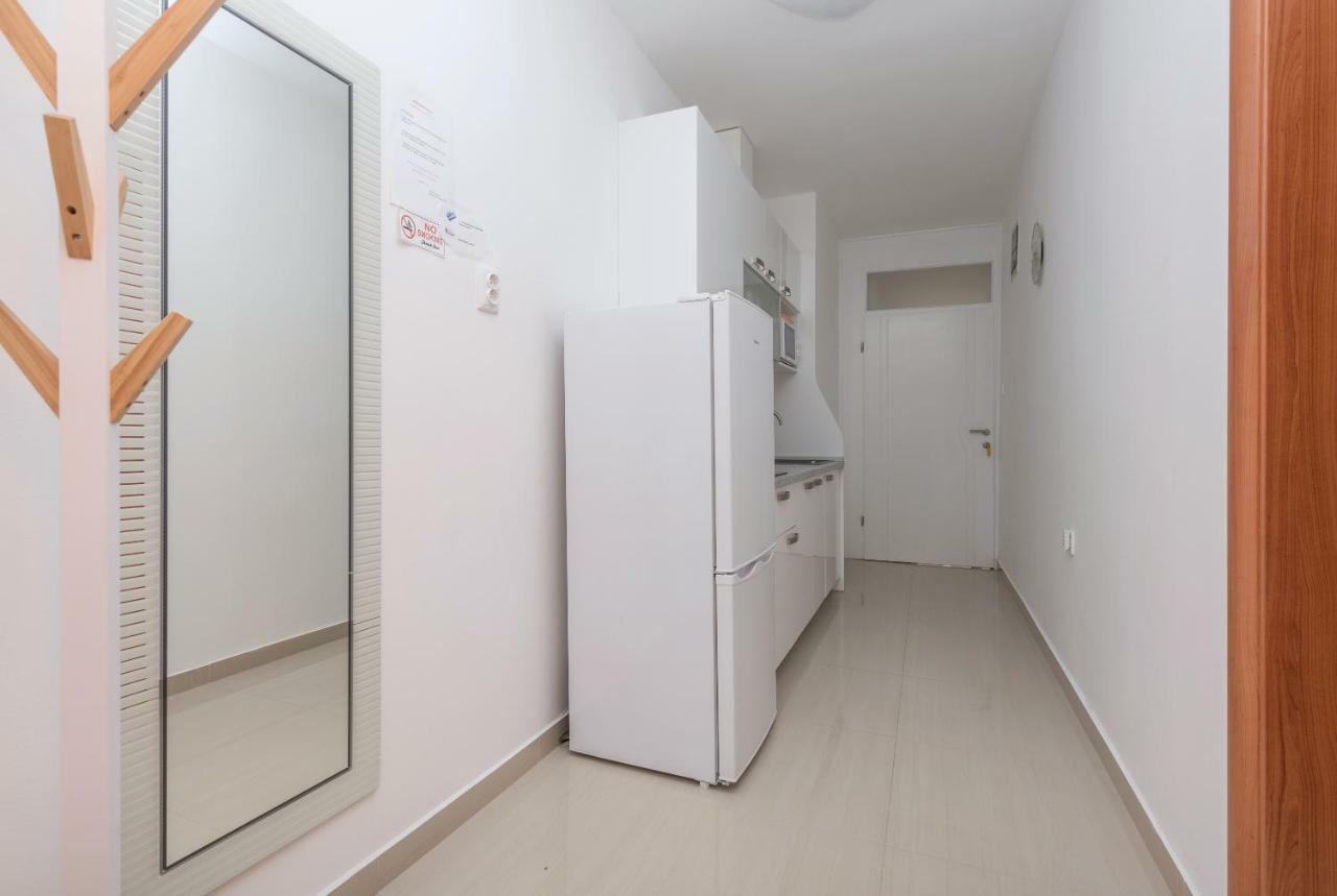 Apartmani Mona 마카르스카 외부 사진