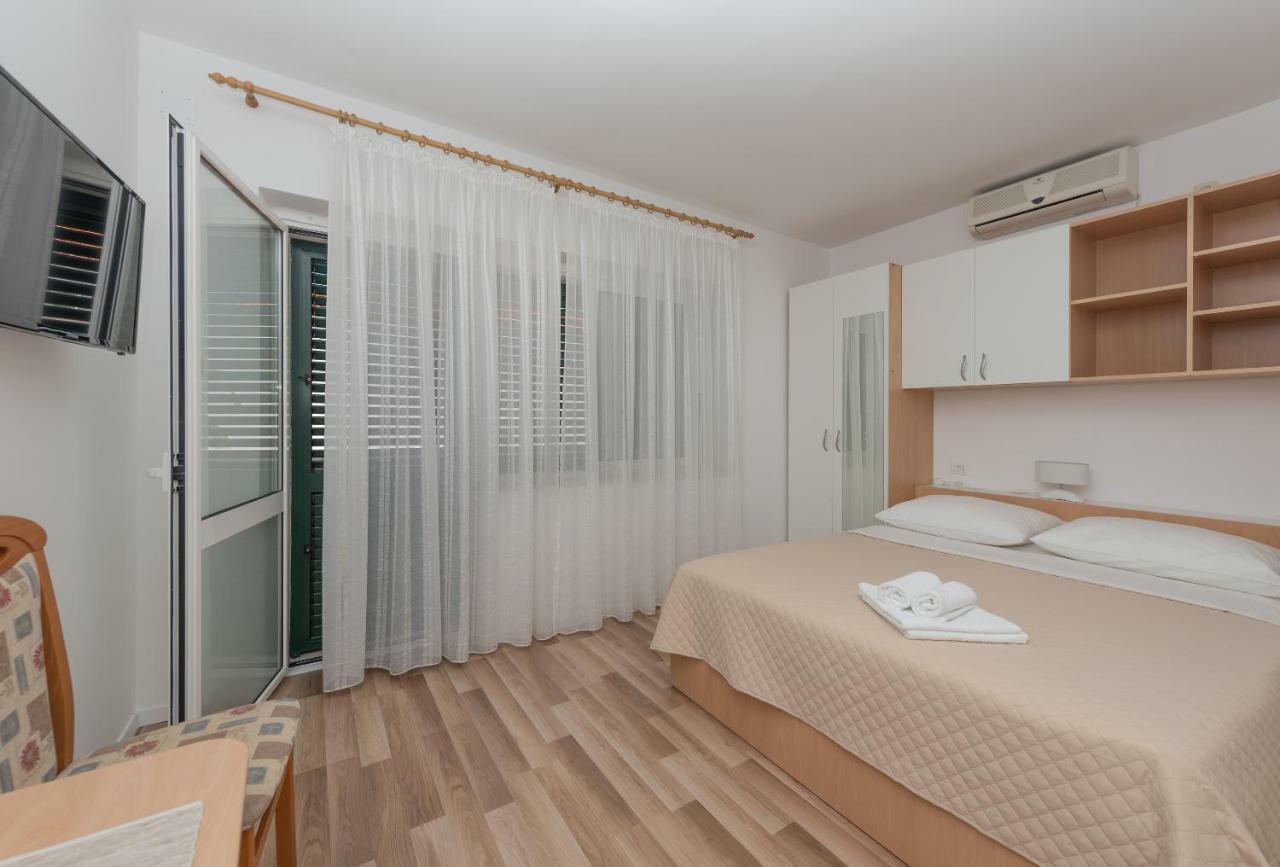 Apartmani Mona 마카르스카 외부 사진